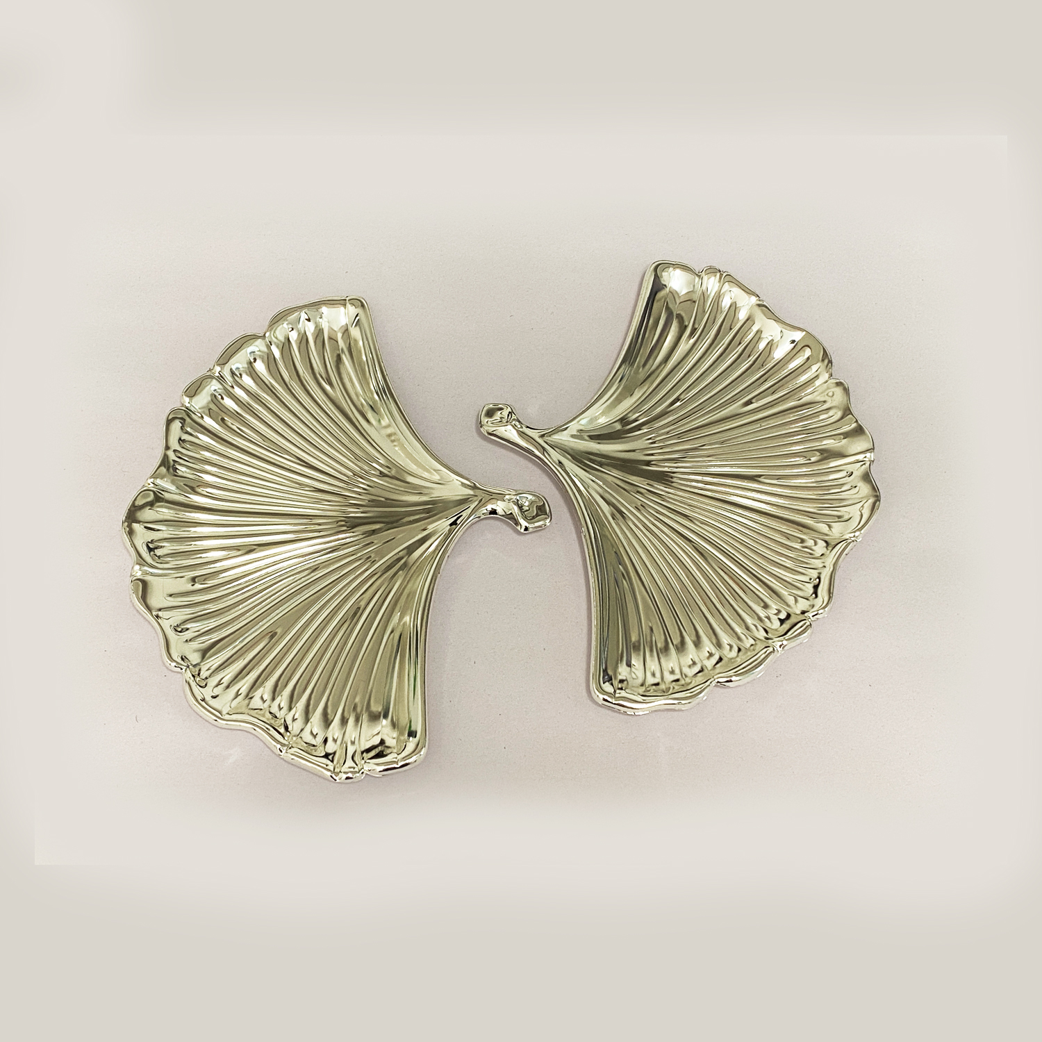 Fine Silver Plated Pair of Shell Dish | 6..2×6.2″ each