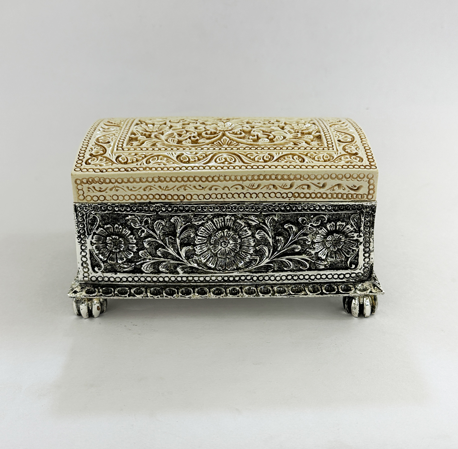 Antique Silver Box with Flowers Motif | 7 Inch