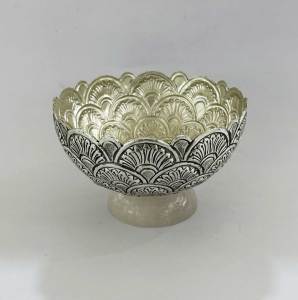 Fine Carved Bowl with Rose Quartz Base in Silver Plated | 6 Inch