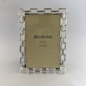 Fine Solid Link Chain Motif Photo Frame | 4x6 Inch Photo Size
