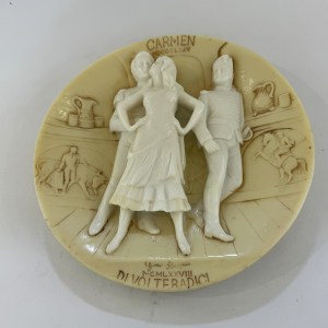 Gorgeous Carved Round Plaque in Ivory Look | 8 Inch