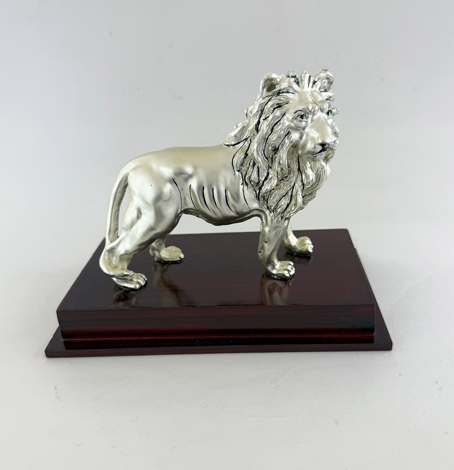 Fine Silver Lion Statue 4″ Ht. Matte Finish