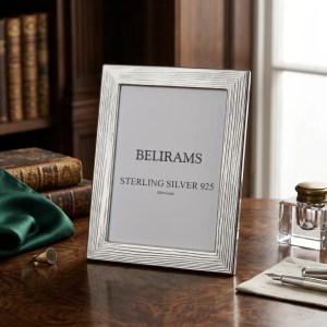 A Silver Picture Frame Linear Grains | 13x18 cm Photo Size